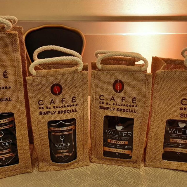 Bolsa de yute con licor de café 500ML